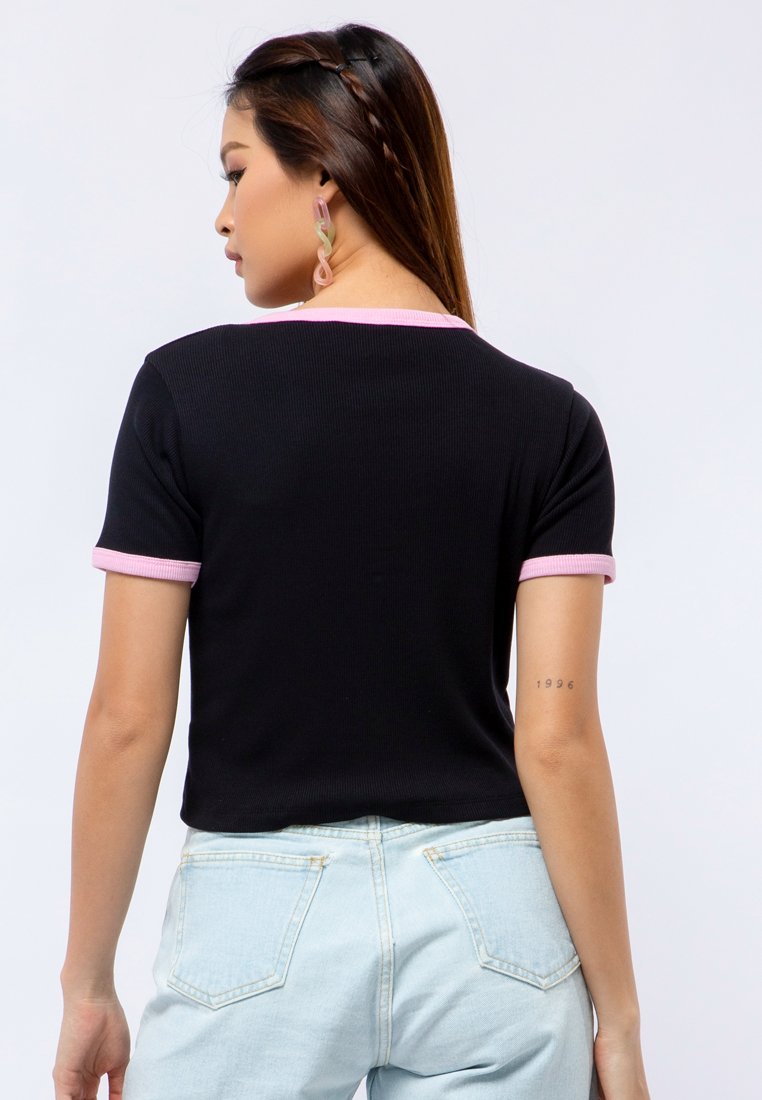 Crop Top with Contrast Piping