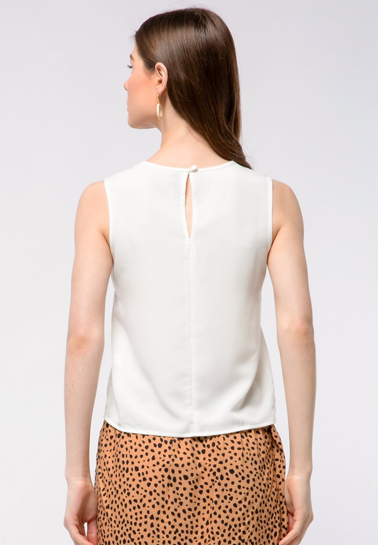 V-neck Sleeveless Top