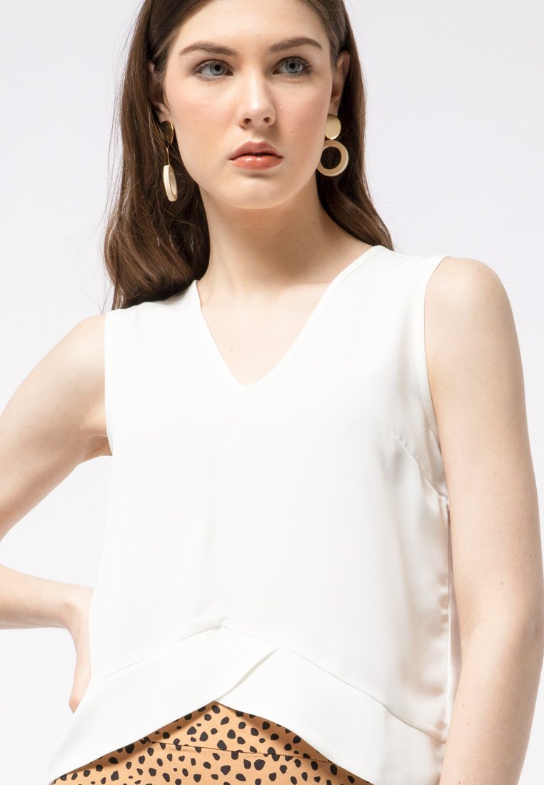 V-neck Sleeveless Top