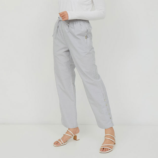 Ikigai Buttonned Slit Pants Grey