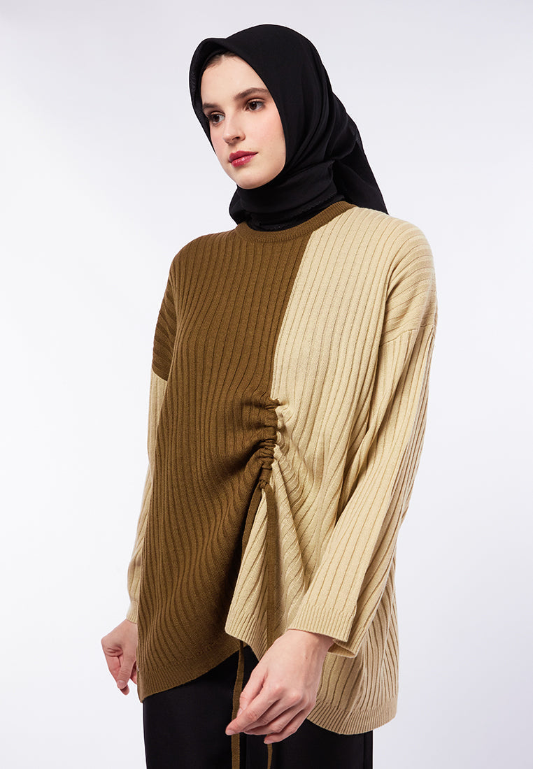DRAWSTRING KNIT TOP