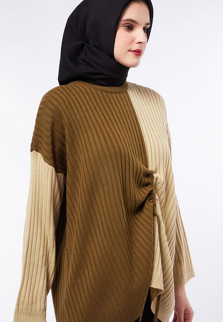 DRAWSTRING KNIT TOP