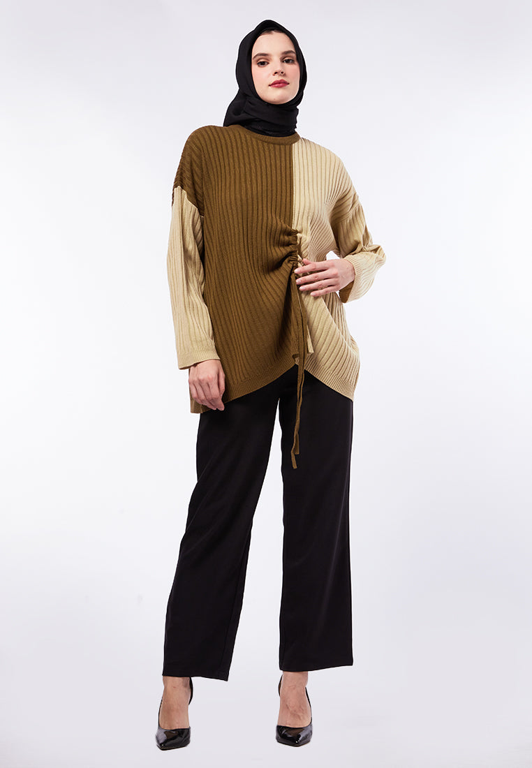 DRAWSTRING KNIT TOP