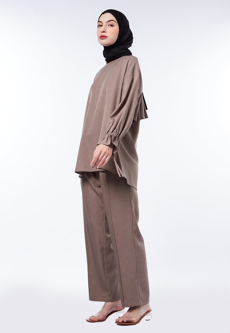 FLARE DETAIL BLOUSE