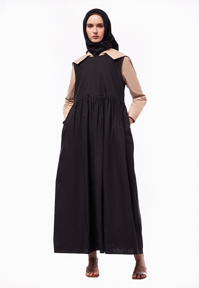 SLEEVELESS DRESS