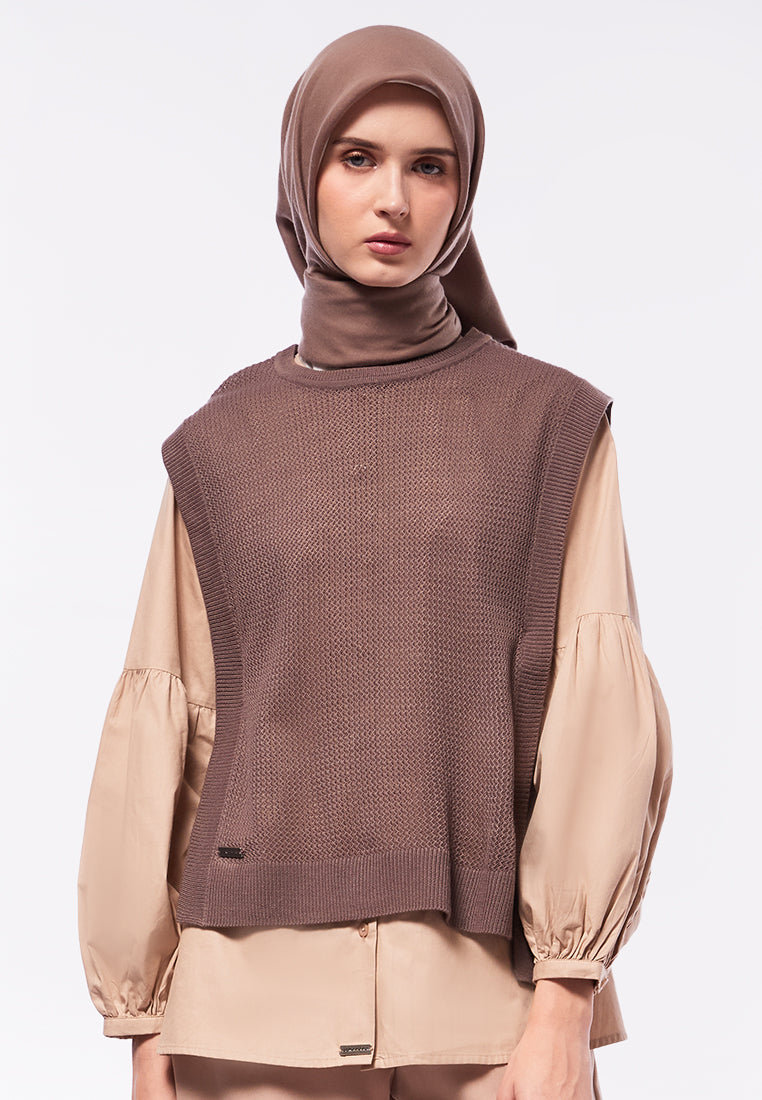 SLEVELESS KNIT OUTER