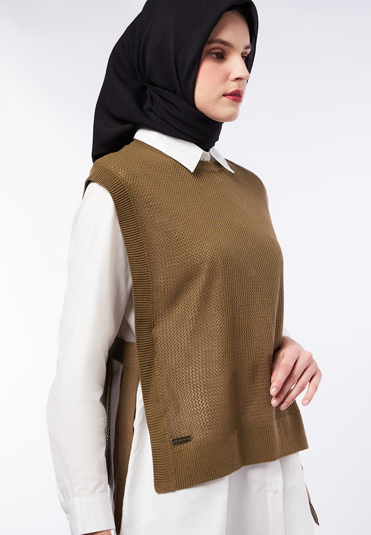 SLEVELESS KNIT OUTER