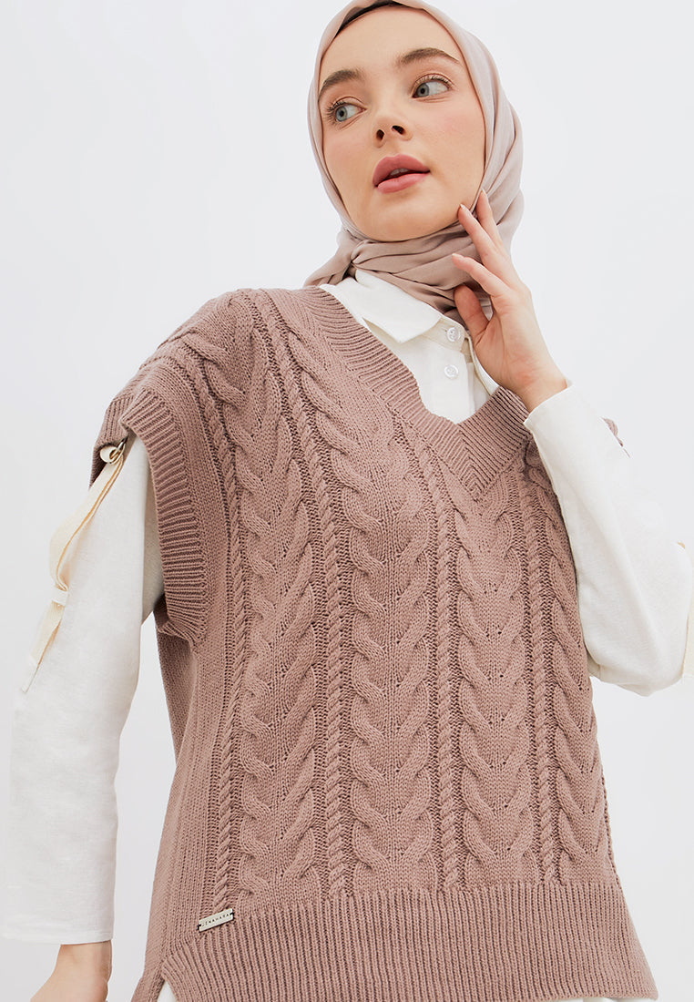 OVERSIZED SWEATER VEST