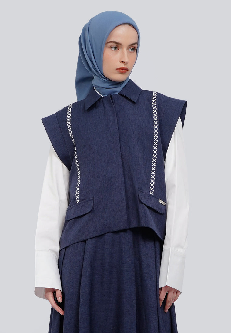IZZA VEST