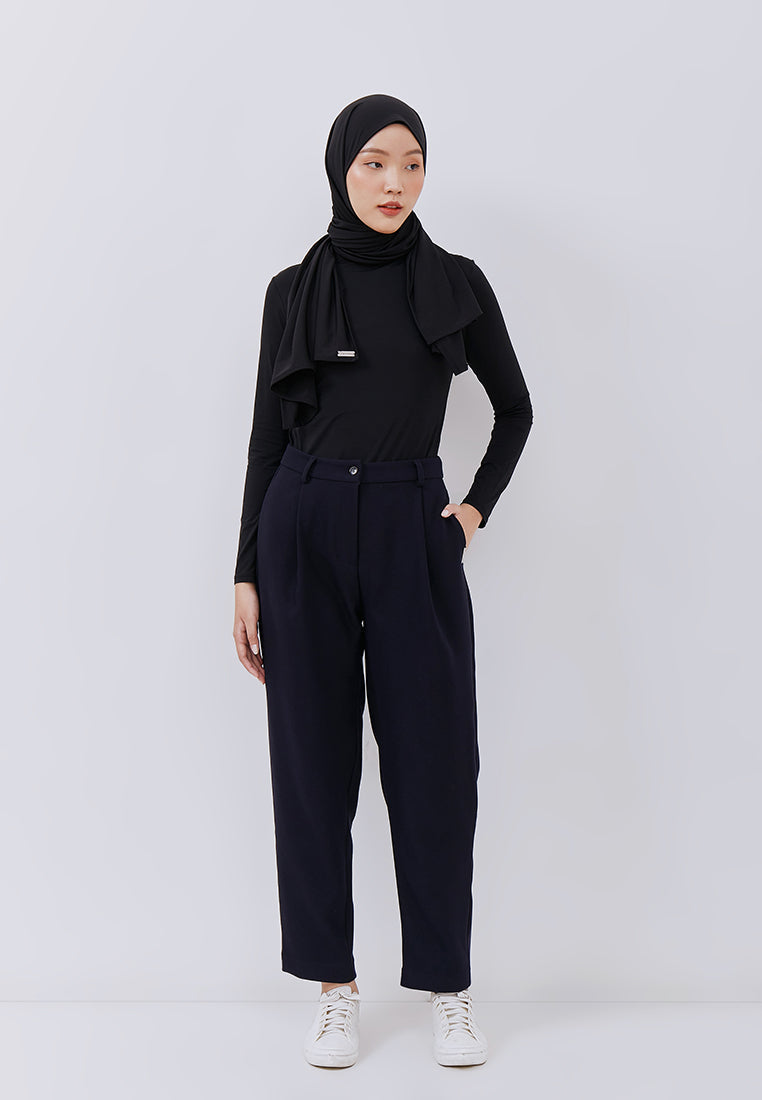 PEGGED PANTS