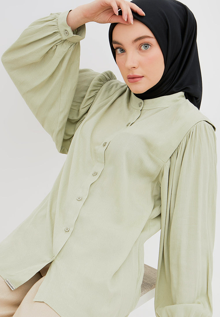 BASIC BLOUSE