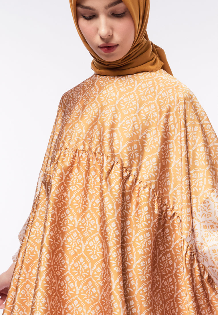 PRINTED SQUARE GATHERED TUNIC