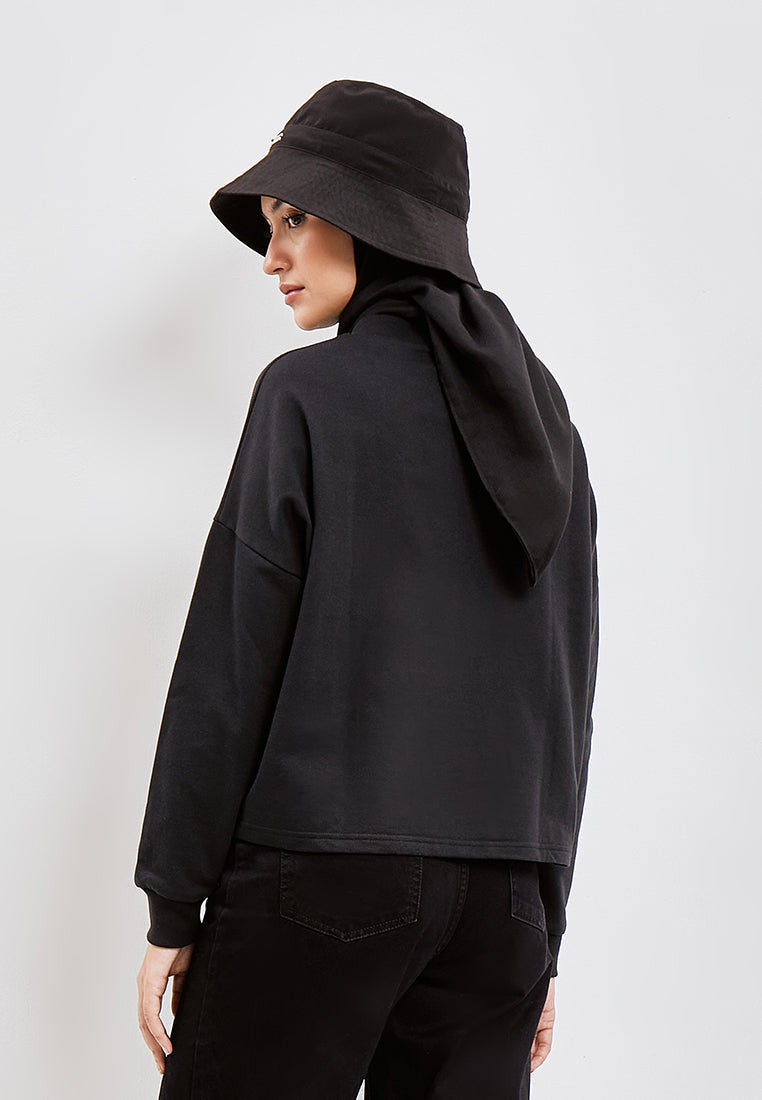STATEMENT SWEATSHIRT