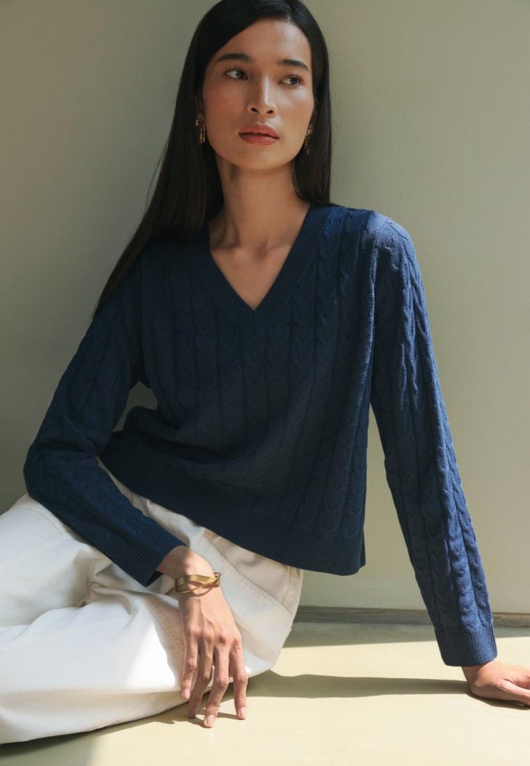 Long Sleeve Pattern Knit Top