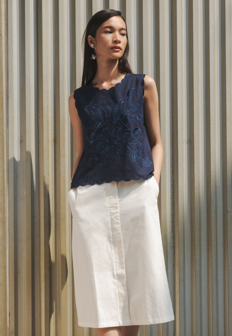 Embroidered Sleeveless Blouse