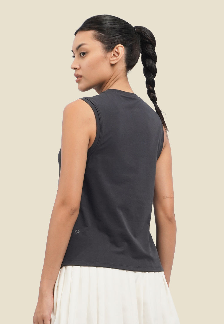 Ease V-Neck Court Tank