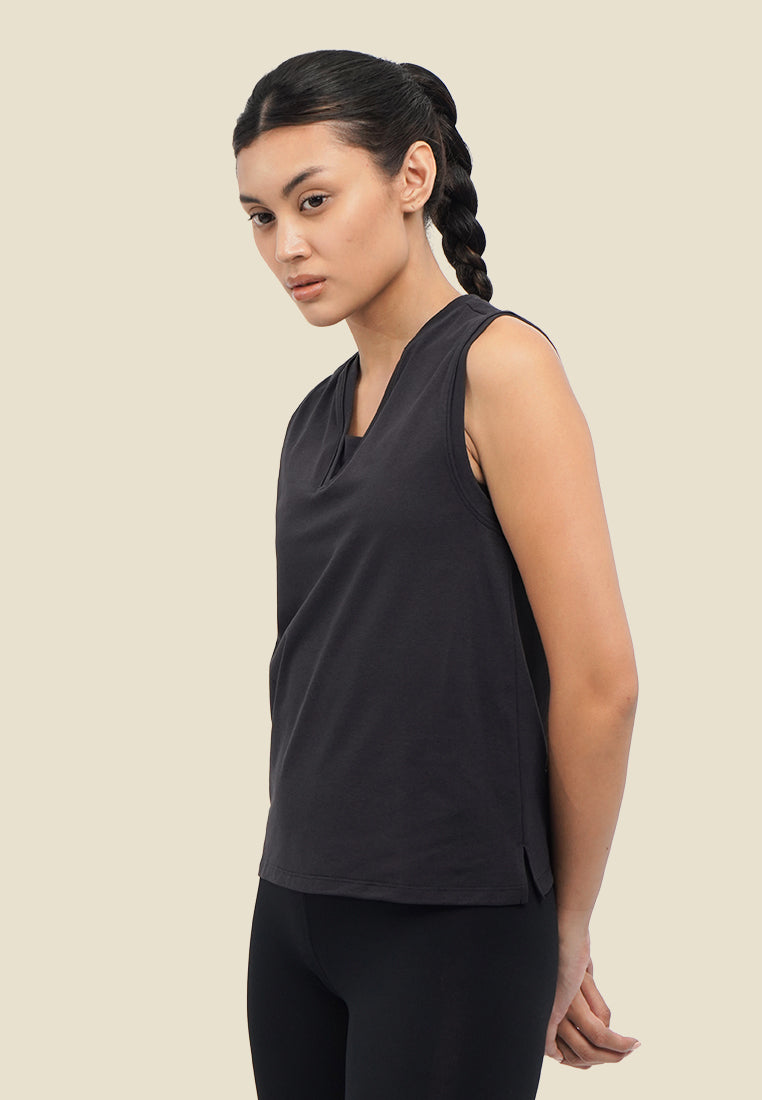 Ease V-Neck Court Tank