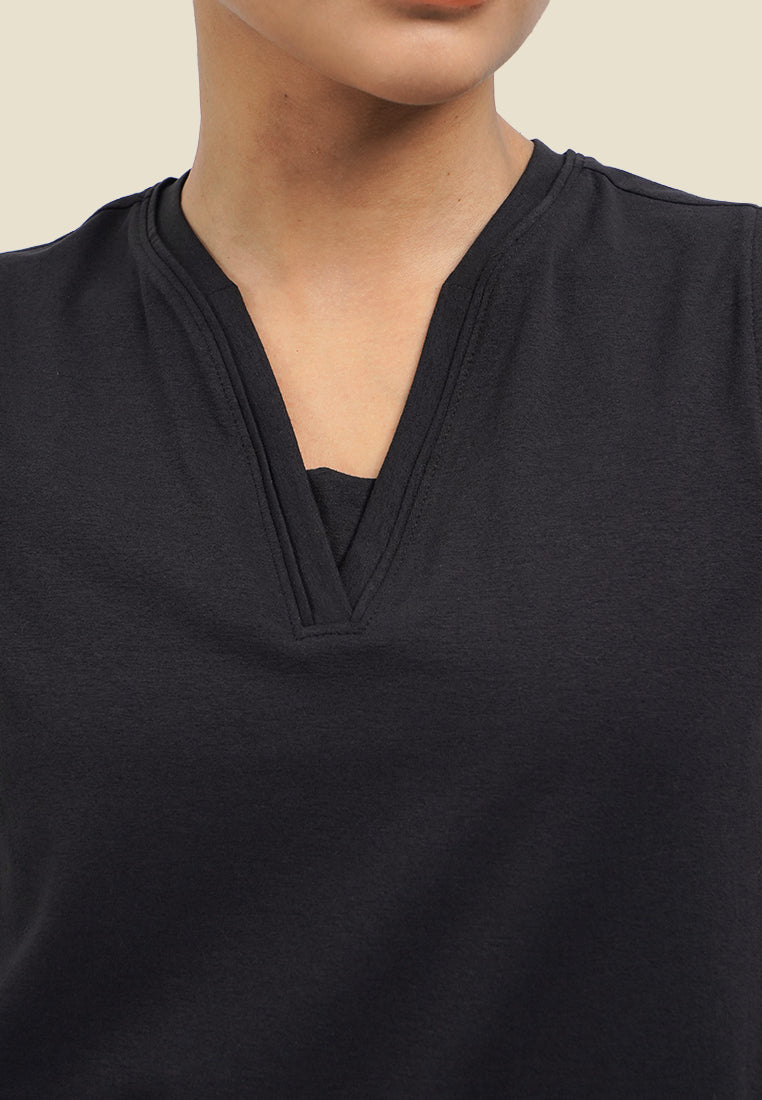 Ease V-Neck Court Tank