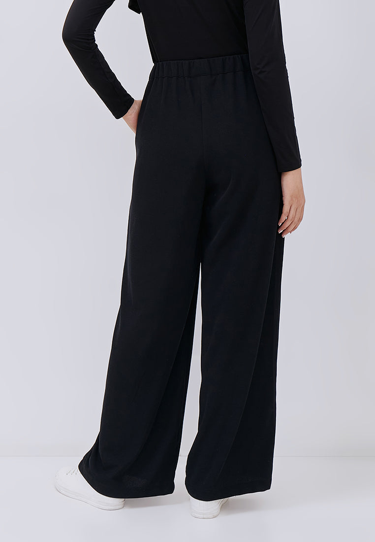 WIDE LEGGED PANTS