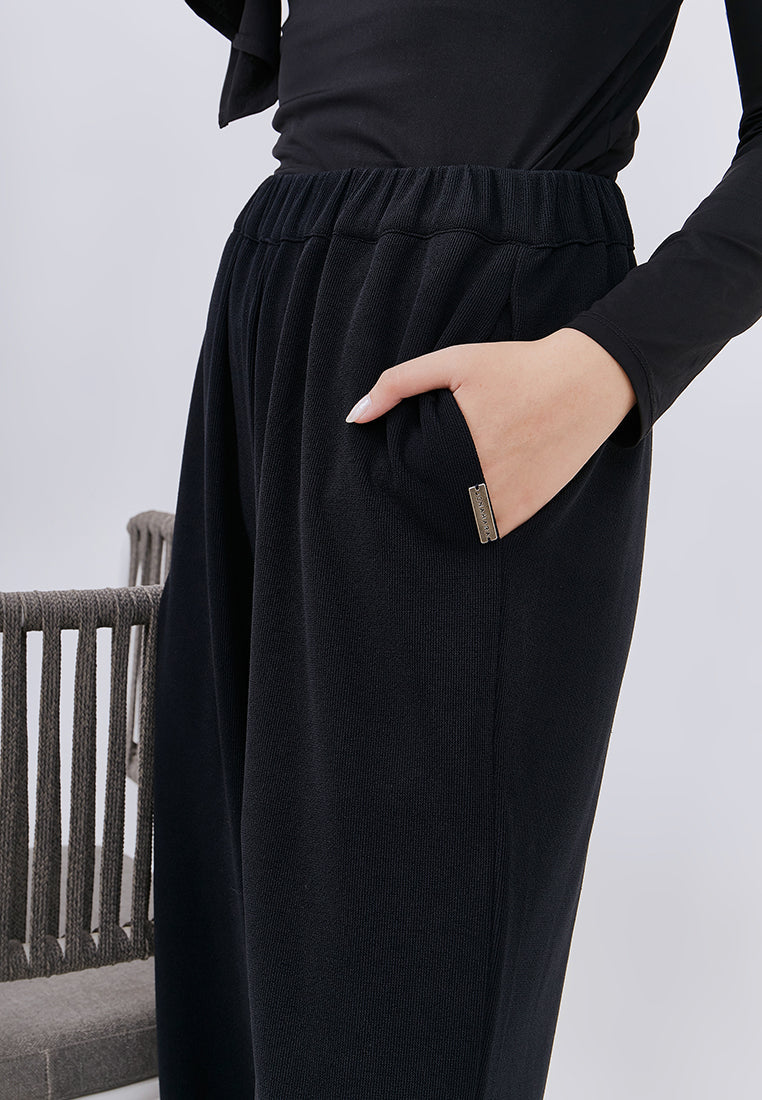 WIDE LEGGED PANTS