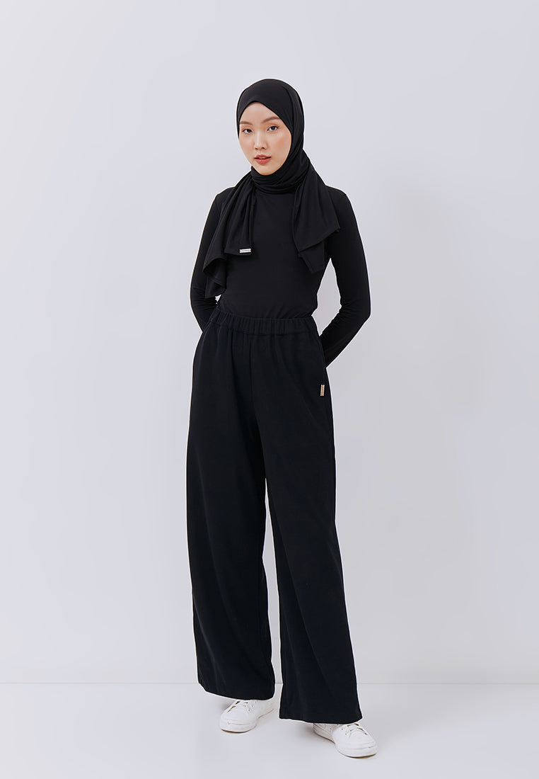 WIDE LEGGED PANTS